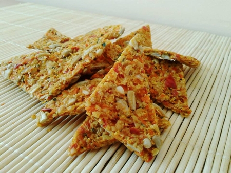 Carrot crackers in Hungarian style