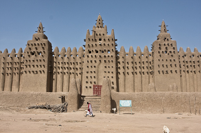 Seven wonders of the world you might have not heard about yet - The Great Mosque of Djenné, Mali