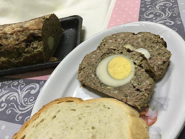 Lamb meat loaf, a traditional Romanian recipe