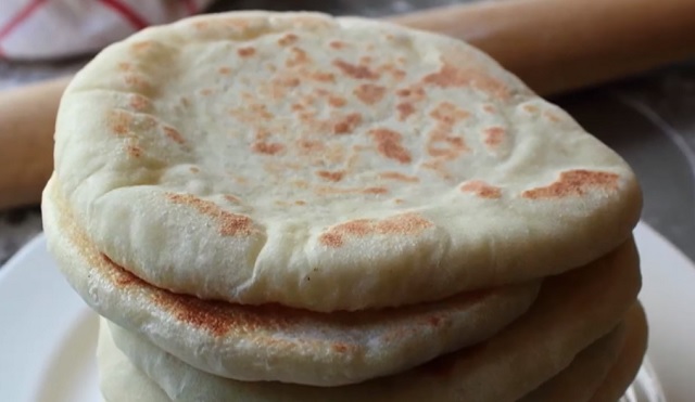 Homemade pita bread, the simplest way