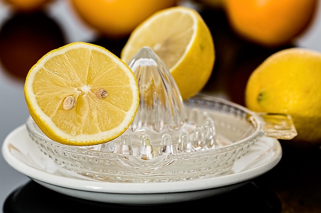 How to squeeze the most possible juice out of a lemon