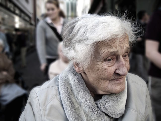 Warning Signs of Alzheimer's Disease - Pay attention to these if you are over 50!