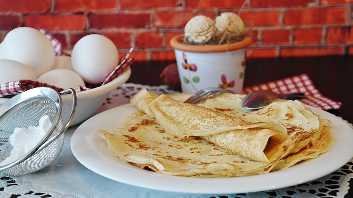 Kefir-based crepes - if you taste them, you won’t want the traditional version again