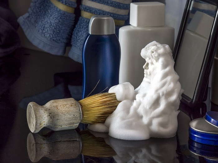 (Video) Shaving foam successfully solves many problems in our home