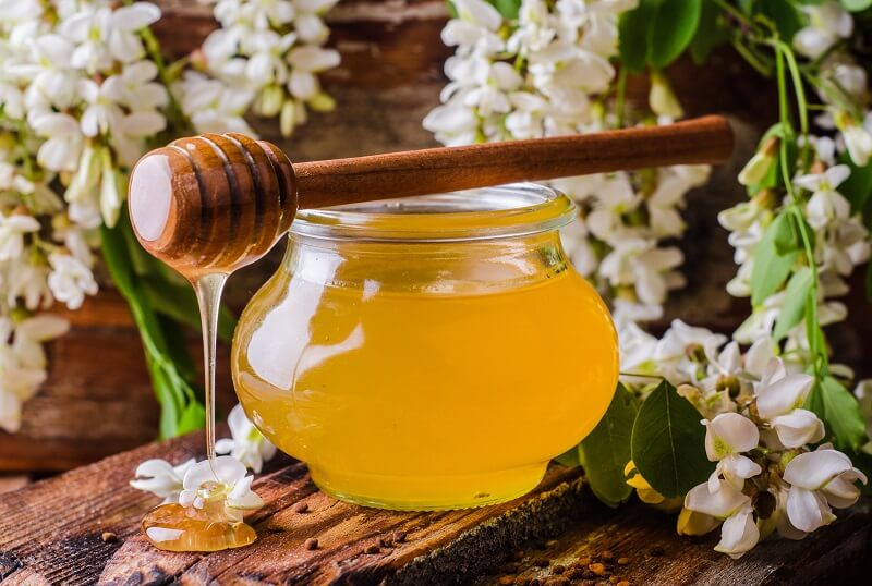 The unbeatable properties of a jar of acacia honey